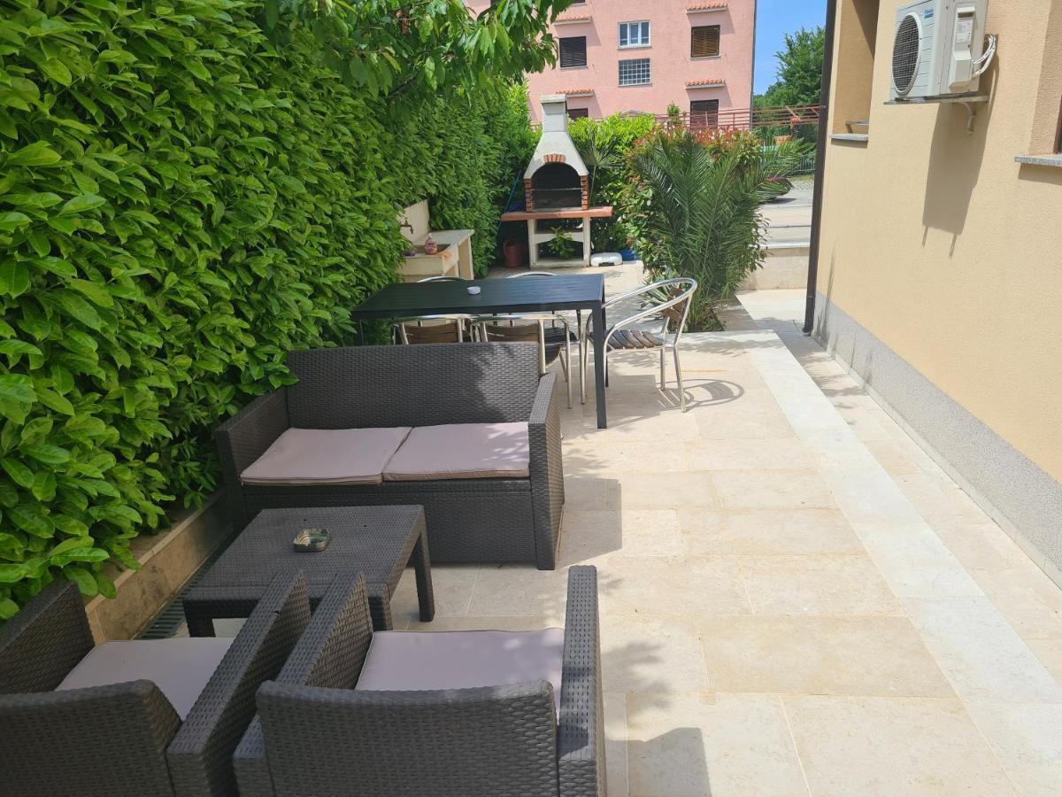 Apartments Jukic ポレッチ エクステリア 写真