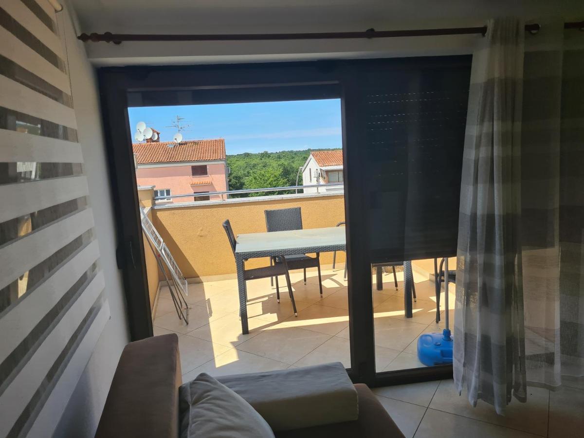 Apartments Jukic ポレッチ エクステリア 写真