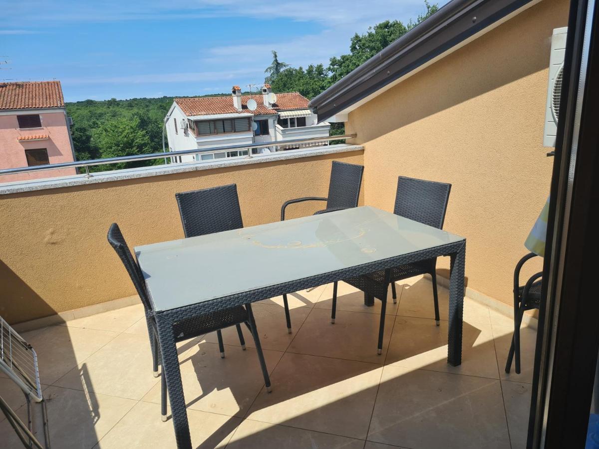 Apartments Jukic ポレッチ エクステリア 写真
