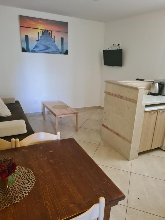 Apartments Jukic ポレッチ エクステリア 写真
