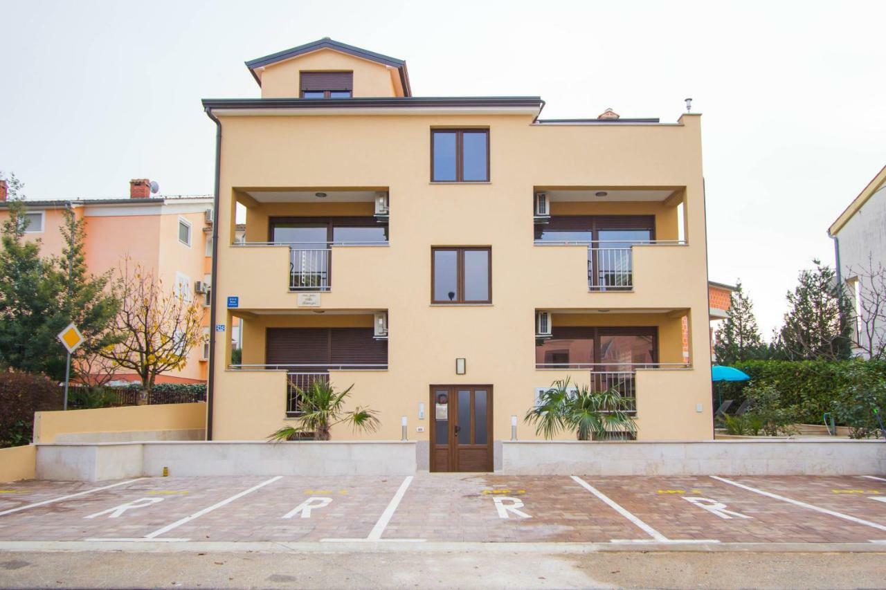 Apartments Jukic ポレッチ エクステリア 写真