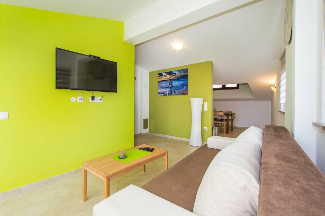 Apartments Jukic ポレッチ エクステリア 写真