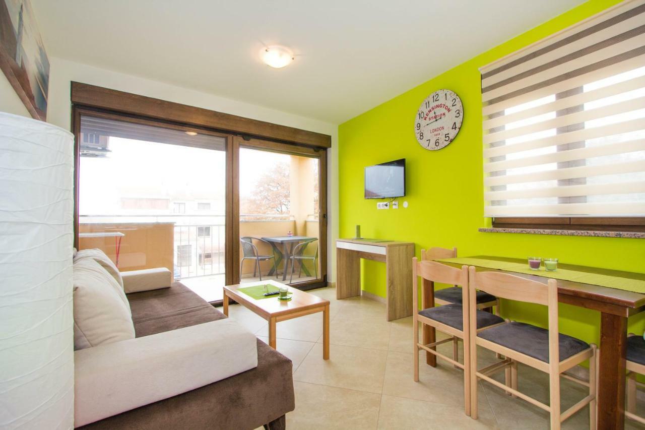 Apartments Jukic ポレッチ エクステリア 写真