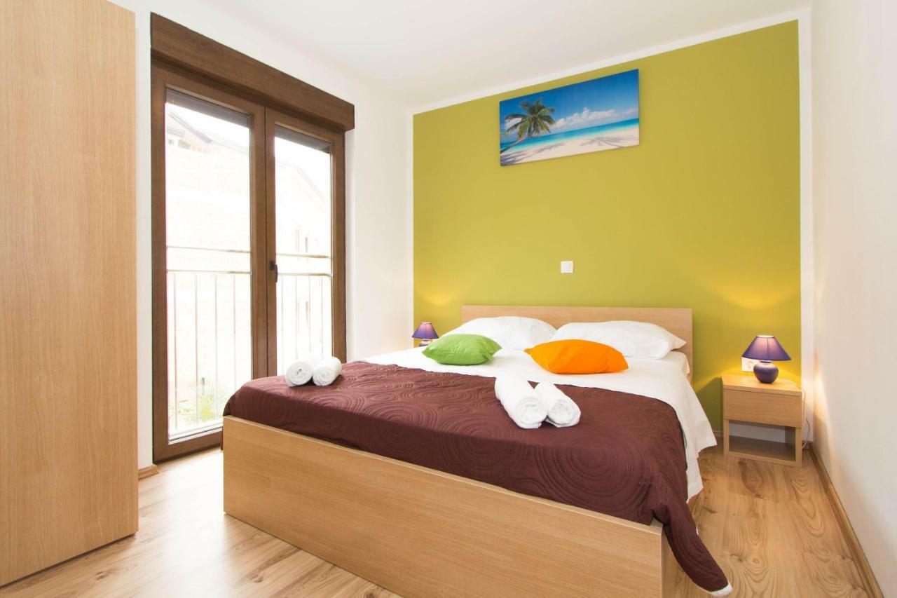 Apartments Jukic ポレッチ エクステリア 写真